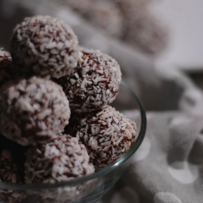 Shift Coconut Balls